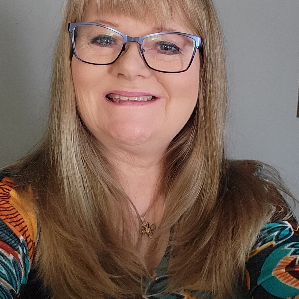 Meet your Posher, Joyce